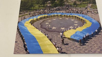 У Тернополі відкрили фотовиставку "Театр. Душа Маріуполя" У Тернополі відкрили фотовиставку "Театр. Душа Маріуполя"