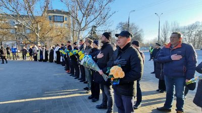 Херсонці в День Соборності помолились за мир та єдність в Україні Херсонці в День Соборності помолились за мир та єдність в Україні