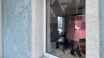"Відразу такий чорний дим пішов": що відомо про обстріл олійниці у селищі Гоголеве на Полтавщині