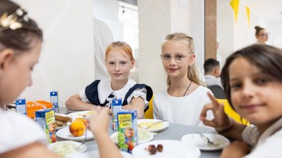 Їдальня, харчування, діти