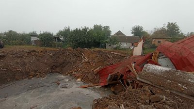 РФ 16 вересня завдала ракетних ударів по Золочеву на Харківщині: пошкоджений ліцей РФ 16 вересня завдала ракетних ударів по Золочеву на Харківщині: пошкоджений ліцей