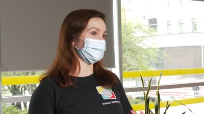 У Рівному відвідувачка ЦНАПу вкусила патрульного. Що відомо про інцидент У Рівному відвідувачка ЦНАПу вкусила патрульного. Що відомо про інцидент