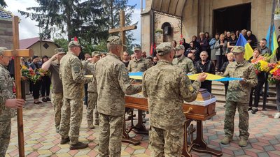 Похорон загиблого захисника України Миколи Мурміля Похорон загиблого захисника України Миколи Мурміля