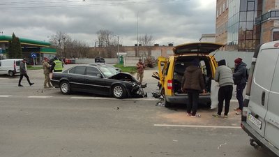 На Конякіна у Луцьку – аварія. Один з травмованих у важкому стані На Конякіна у Луцьку – аварія. Один з травмованих у важкому стані