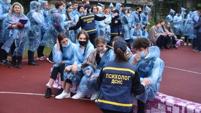 Із пострілами та пораненим: в одеській школі влаштували антитерористичні навчання