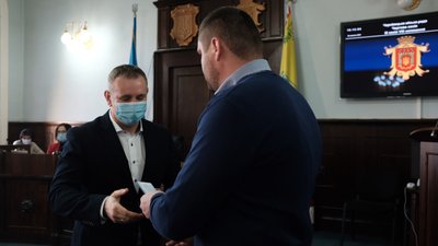"Осачука — у відставку", опозиція заходить у раду та мер проти ОДА. ТОП-5 політичних подій Буковини "Осачука — у відставку", опозиція заходить у раду та мер проти ОДА. ТОП-5 політичних подій Буковини