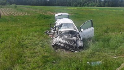 На Чернігівщині у ДТП загинули двоє людей, ще троє травмувалися На Чернігівщині у ДТП загинули двоє людей, ще троє травмувалися