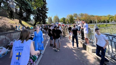 Учасники готуються до рекорду України "Безбар’єрний шлях" Учасники готуються до рекорду України "Безбар’єрний шлях"