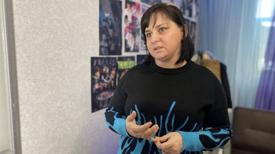 "Перші два місяці був шок": історія 15-річної мешканки Сумщини, яка має розсіяний склероз "Перші два місяці був шок": історія 15-річної мешканки Сумщини, яка має розсіяний склероз
