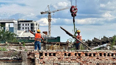 Будинок №11/13 по вулиці Свободи у Харкові почали відновлювати