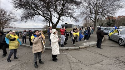 Учасники акції біля *8 причалу, 4 лютого 2024 року. Учасники акції біля *8 причалу, 4 лютого 2024 року.
