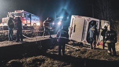 На Тернопільщині перекинувся автобус На Тернопільщині перекинувся автобус