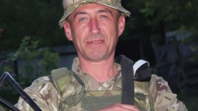 Президент України посмертно нагородив полковника та сержанта з Кіровоградщини Президент України посмертно нагородив полковника та сержанта з Кіровоградщини