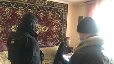 Рівненські правоохоронці викрили групу збувачів наркотиків, яких шукали з 2018-го року Рівненські правоохоронці викрили групу збувачів наркотиків, яких шукали з 2018-го року