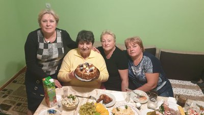 Лікарі не допомогли. Донька шукає відповідальних за смерть матері в калуській лікарні Лікарі не допомогли. Донька шукає відповідальних за смерть матері в калуській лікарні