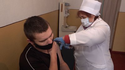 "Обмеження подіяли": на Черкащині більше людей щеплюється проти COVID-19 "Обмеження подіяли": на Черкащині більше людей щеплюється проти COVID-19