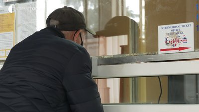В основному йдуть повертати: у Харкові запрацювали залізничні каси В основному йдуть повертати: у Харкові запрацювали залізничні каси