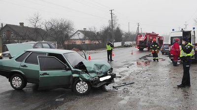 На Хмельниччині у ДТП травмувалась 20-річна пасажирка