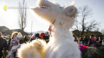 "Ніхто не скаже, про що це, але це в нас у крові". Пошук сенсів у чистому мистецтві Маланки "Ніхто не скаже, про що це, але це в нас у крові". Пошук сенсів у чистому мистецтві Маланки