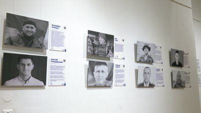 В Івано-Франківську презентували фотовиставку "Янголи спорту" В Івано-Франківську презентували фотовиставку "Янголи спорту"