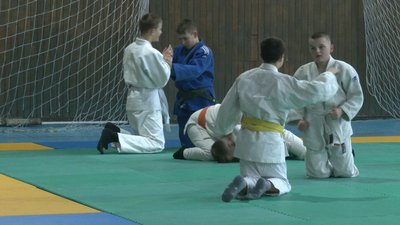 "Поставили перед фактом": на Волині закривають спортшколу. Куди підуть учні та тренери "Поставили перед фактом": на Волині закривають спортшколу. Куди підуть учні та тренери