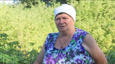 Люди із села на Сумщині можуть дістатися найближчого райцентру тільки один раз на тиждень Люди із села на Сумщині можуть дістатися найближчого райцентру тільки один раз на тиждень
