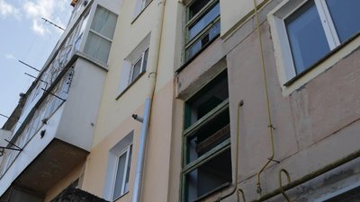 Війська РФ протягом двох тижнів обстрілюють селище Луч, що на Миколаївщині Війська РФ протягом двох тижнів обстрілюють селище Луч, що на Миколаївщині