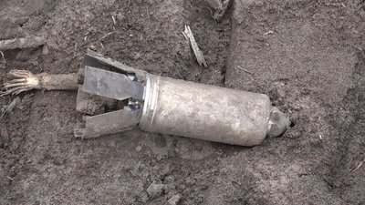 На Лебединщині знищили боєприпас від "Урагану", який знайшов тракторист На Лебединщині знищили боєприпас від "Урагану", який знайшов тракторист