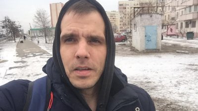 Росіяни викрали 12-річну дівчинку в Маріуполі. У Чернівцях її дідусь вимагає повернути дитину Росіяни викрали 12-річну дівчинку в Маріуполі. У Чернівцях її дідусь вимагає повернути дитину