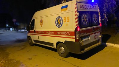 Зі Львівського госпіталю ветеранів війн терміново евакуюють кисневозалежних хворих Зі Львівського госпіталю ветеранів війн терміново евакуюють кисневозалежних хворих