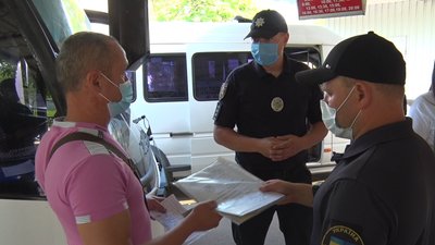 У Миколаєві перевіряють маршрутки на дотримання карантинних обмежень