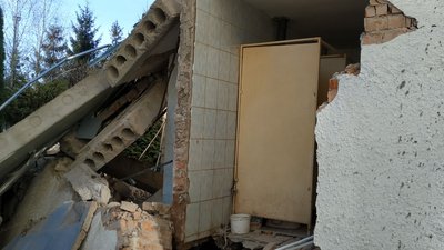"Спершу був тріск": в інтернаті на Волині обвалилася стіна. Відома попередня причина "Спершу був тріск": в інтернаті на Волині обвалилася стіна. Відома попередня причина