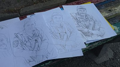 Боєць з Дніпра після поранення на Донеччині пише портрети побратимів