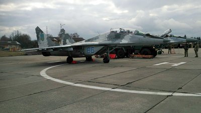 На аеродромі «Луцьк» у військових навчально-тренувальні польоти На аеродромі «Луцьк» у військових навчально-тренувальні польоти
