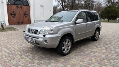 У Полтаві передали автівку військовим У Полтаві передали автівку військовим