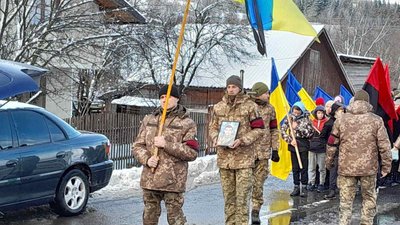 На Закарпатті попрощалися із полеглим на війні Іваном Мільчевичем На Закарпатті попрощалися із полеглим на війні Іваном Мільчевичем