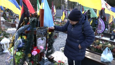 Бабуся стала опікуном своїх 5 онуків: історія жінки зі Слов'янська Бабуся стала опікуном своїх 5 онуків: історія жінки зі Слов'янська