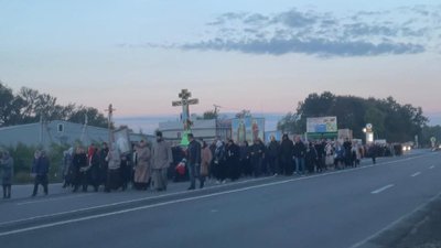 На Буковині попри заборону віряни пройшлись хресною ходою — на організатора склали адмінпротокол