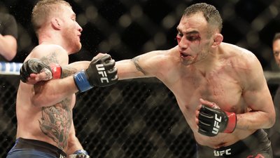 Після кривавого поєдинку в UFC Тоні Фергюсона відсторонили від боїв