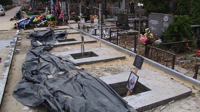 У Полтаві на Алеї Героїв облаштовують ще 5 могил загиблих бійців