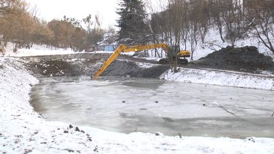 У Львові завершують очищувати міські озера У Львові завершують очищувати міські озера
