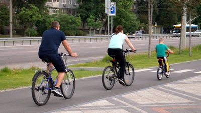 Дніпро в 100-ий день повномасштабної війни – фоторепортаж Дніпро в 100-ий день повномасштабної війни – фоторепортаж