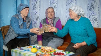 Валентина, Галина та Світлана