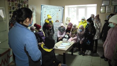 На Житомирщині школярі зібрали гроші й купили корм, іграшки та ліки для безпритульних тварин На Житомирщині школярі зібрали гроші й купили корм, іграшки та ліки для безпритульних тварин