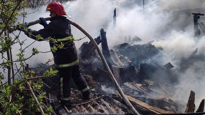 У селі Яблунівка 22 квітня горів сінник. У селі Яблунівка 22 квітня горів сінник.