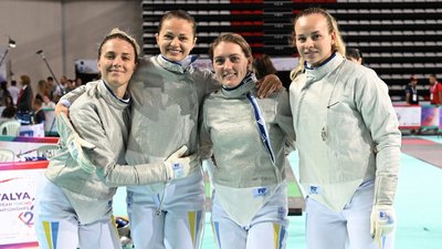 Збірна України здобула четверту медаль на Євро з фехтування - "бронза" у жіночій командній шаблі