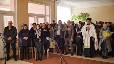Жителі громади прийшли на відкриття меморіальних дошок Жителі громади прийшли на відкриття меморіальних дошок