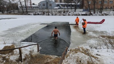 «Це як традиція»: як у Полтаві відзначили Водохреще