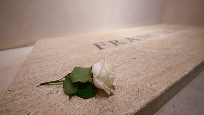У Ватикані показали фото гробниці Папи Римського Франциска
