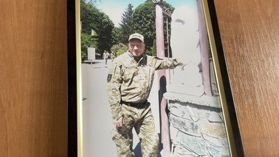 У Херсоні попрощалися з солдатом Віталієм Артеменком